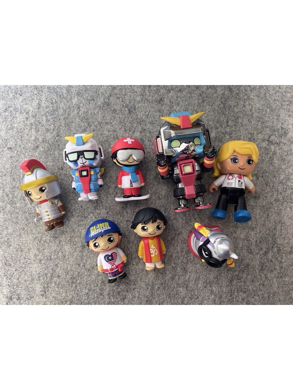 Ryan's World Action Figures Bonkers Robo Ryan & play date Doctor— Lot of 8